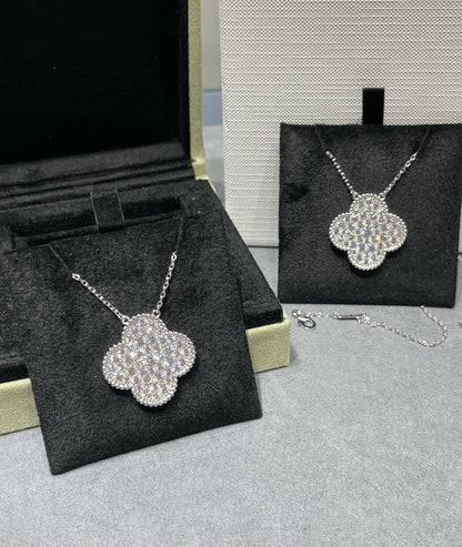 [WZQ]CLOVER 25MM LARGE PENDANT DIAMOND PAVED SILVER NECKLACE