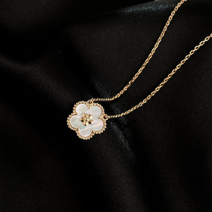 [WZQ]LUCKY  WHITE MOP  PLUM BLOSSOM NECKLACE